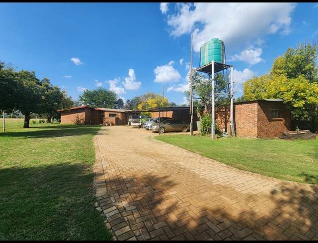 FARM FOR SALE IN HEKPOORT